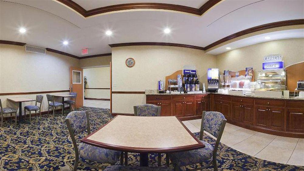 Holiday Inn Express Jamestown By Ihg Extérieur photo