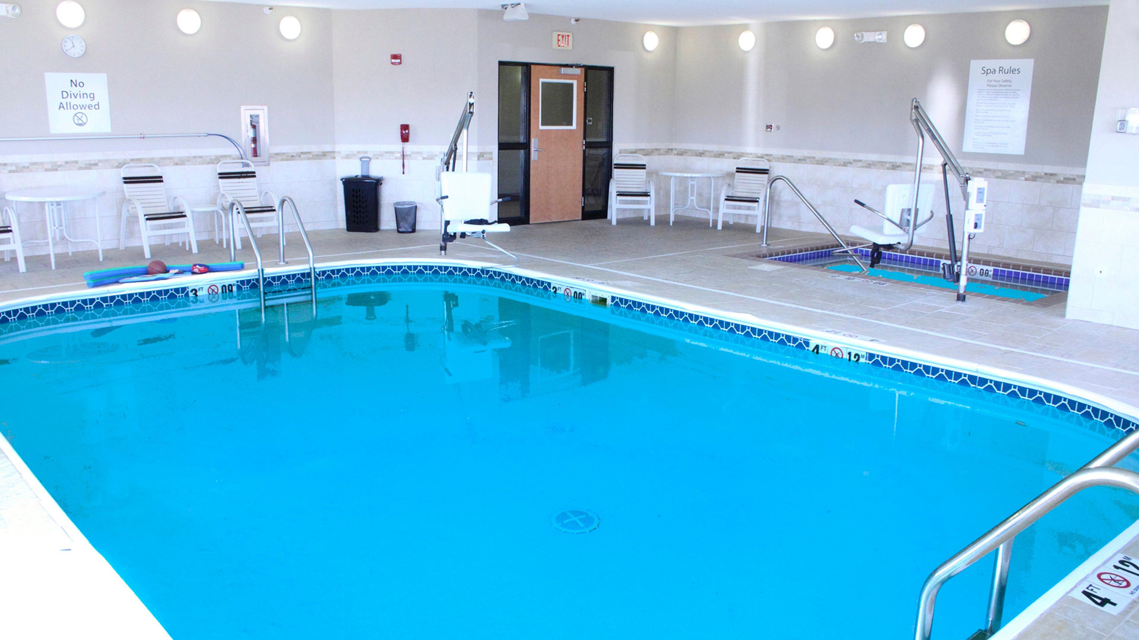 Holiday Inn Express Jamestown By Ihg Extérieur photo
