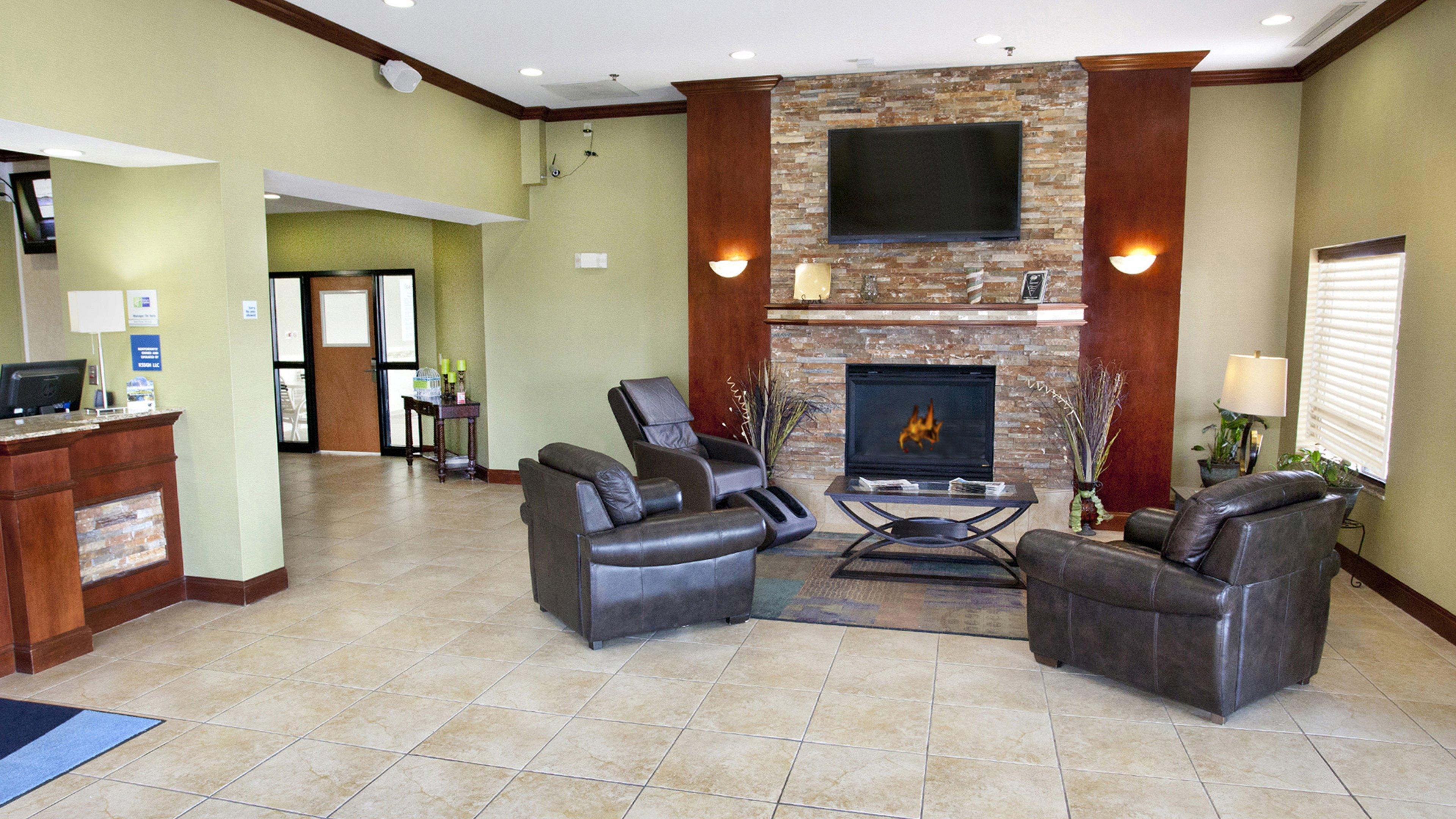 Holiday Inn Express Jamestown By Ihg Extérieur photo